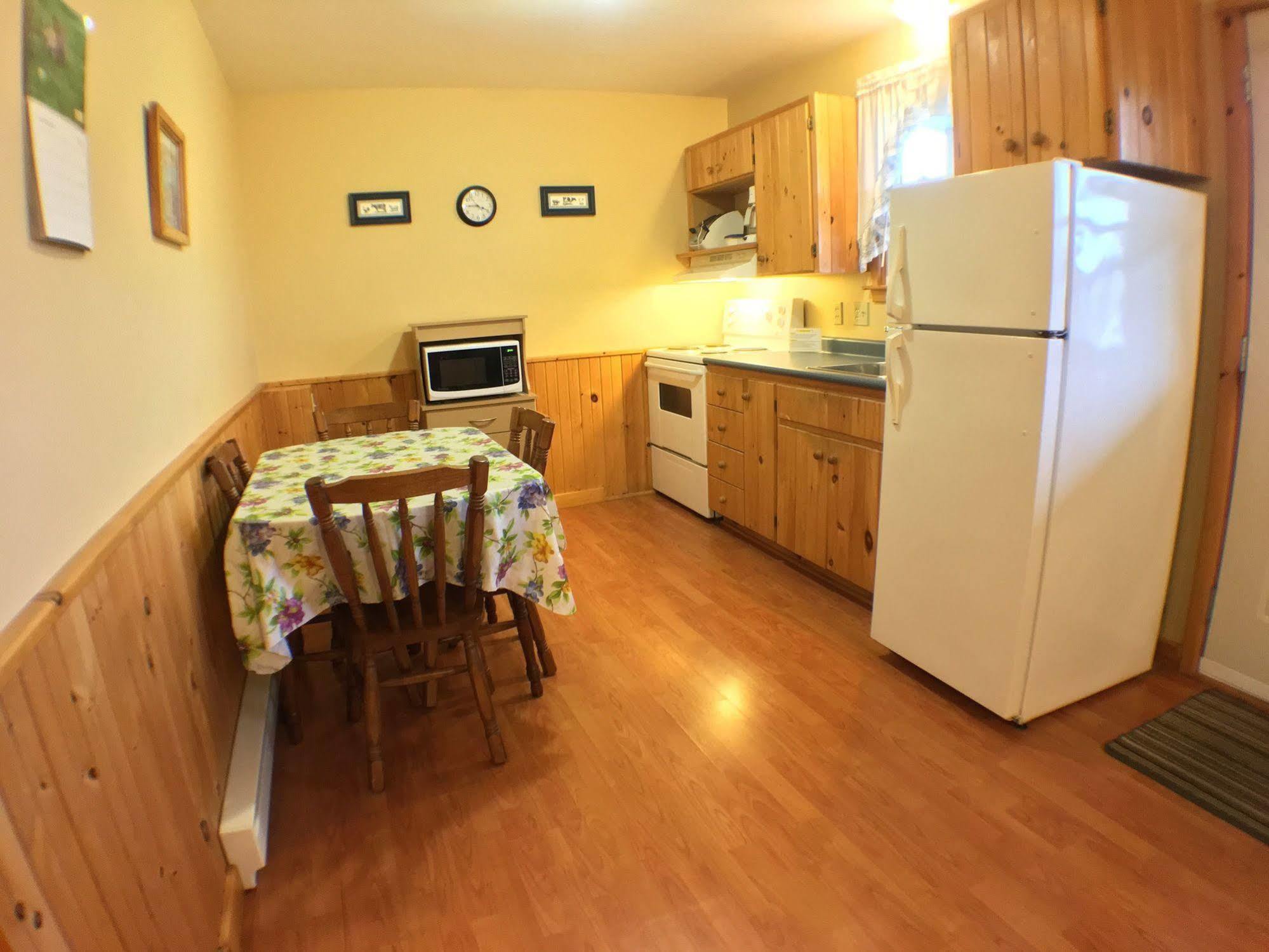 Upper Clements Cottages & Rv Park Annapolis Royal Exterior photo